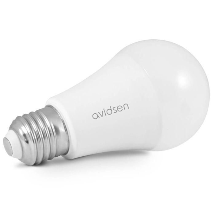 Start Connect Kit Avidsen Home (angeschlossene Steckdose + fest installierte angeschlossene Kamera + angeschlossene Glühbirne).